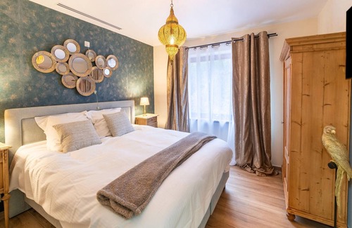 Membre House | Capacious holiday home in Membre with garden