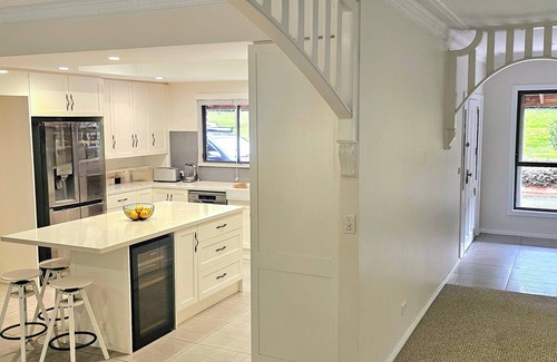 Forster House | Cape Oasis - Retreat on acres with pool & Pet friendly! nSave 15% on 7+ nights!