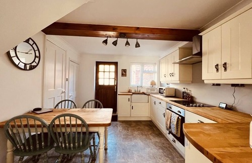 Branston Cottage | Capella Cottage, 2 Bedroom, Sleeps 4