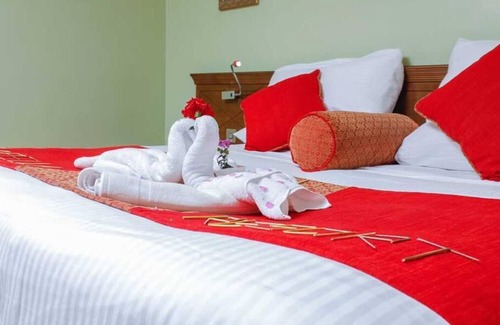 Nakuru Bed & Breakfast | CAPELLA RESORT