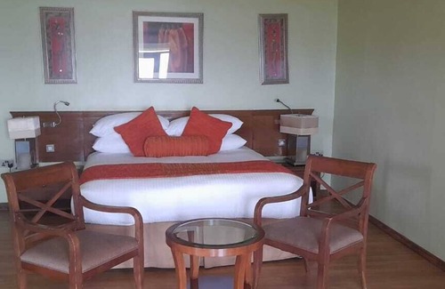 Nakuru Bed & Breakfast | CAPELLA RESORT