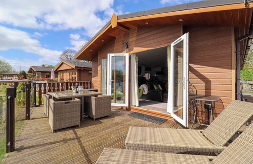 South Lakeland Leisure Village Cottage | Capenwray