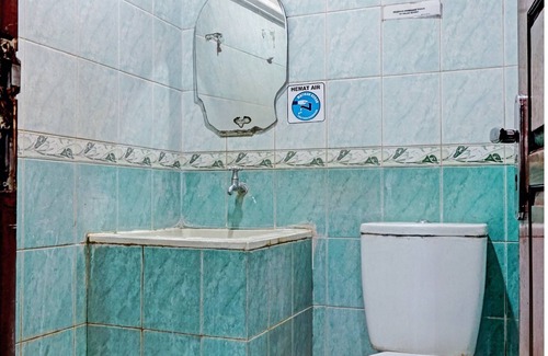 Central Jakarta Hotel | Capital O 90558 House Of Livina