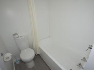 Queenstown City Centre Hotel | Caples Court Motel & Apartments