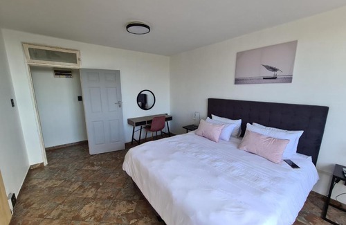 Kingsborough Apartment | Capri Beach Holiday home