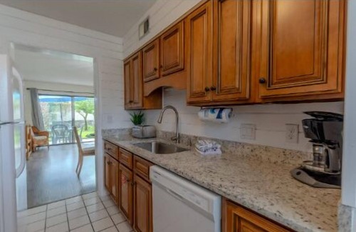 Crystal Beach Resort | Captain's Quarter's! Short walk to the Beach!, Captain's Quarter's! Close to the Beach!