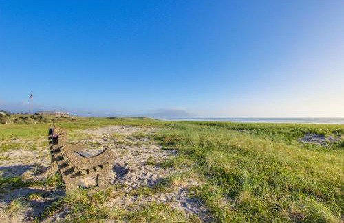 Gearhart Apartment | Captain's Quarters