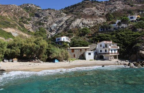 Armenistis House | Captain's View Guesthouse