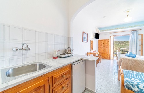 Lakones Apartment | "Captain Spiros Studios" with Sea View, Balcony, Air Conditioning & Wi-Fi