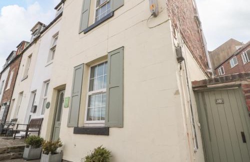 Whitby House | Captains Cottage