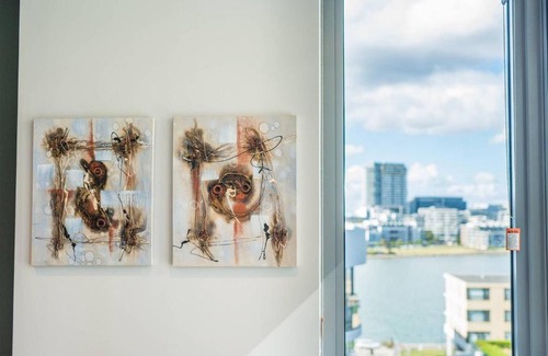 Wentworth Point Apartment | Captivating 1bed1study Wentworth Point APT (+view)