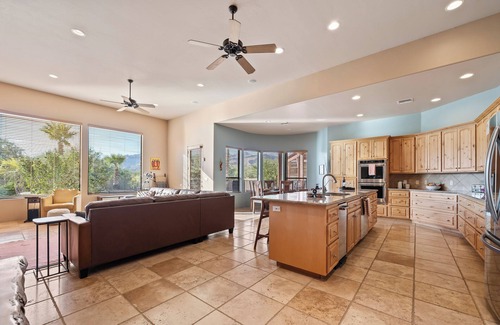 Tanque Verde House | Captivating 4-bedroom house w/optional heated pool, spa and mountain views!