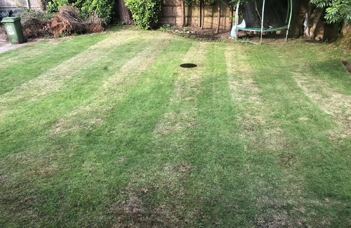 Lacey Green House | Captivating Bungalow with Garden in High Wycombe