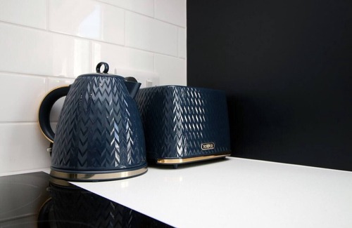 Gabalfa Apartment | Cardiff Retreat 3BR with Netflix & High-Speed Wifi