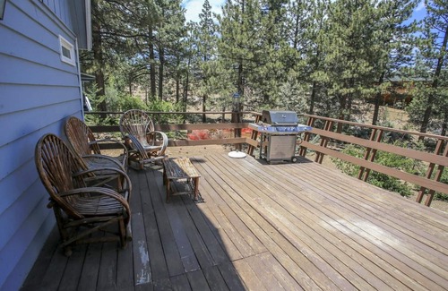 Big Bear House | Cardinal Ridge - Fireplace, Large Deck, Barbecue