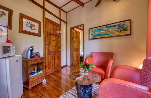 Cocles Bed & Breakfast | Caribe Town Bungalows