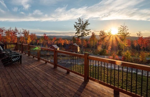Bethel Ski Chalet | Caribou Mountain Chalet- Panoramic Views, Hot Tub