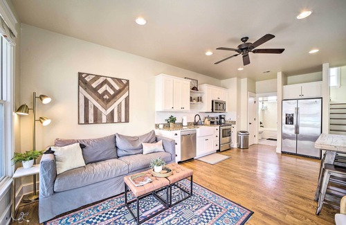 Eufaula House | Carlton Landing Home: Walk to Lake & Parks!