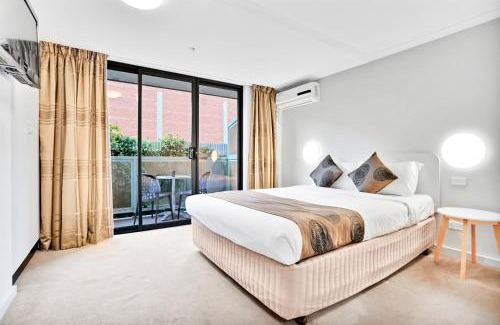 Carlton South Apartment | Carlton Lygon Lodge - Close to Melbourne Uni