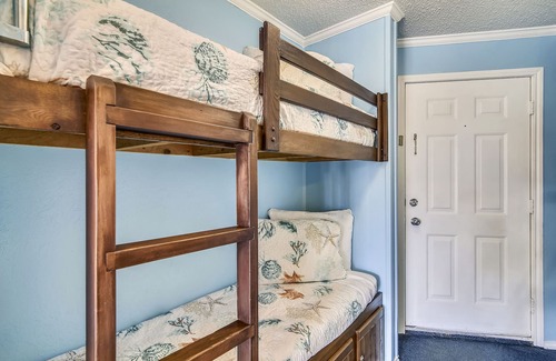 Galveston Condo | Carly's Casa | Near Beach, Two Community Pools