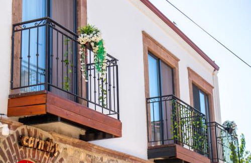 Ayvalik Hotel | Carnaby Butik Otel Küçükköy