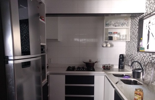 Tijuca House | Carnival in Tijuca, 1km from the subway station and Maracanã, bus at the door.