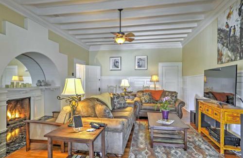 Carpinteria Apartment | Carpinteria Apt with Hot Tub - 10 Min Walk to Beach!