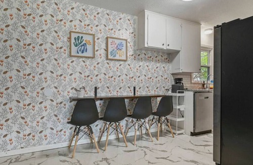 Denison House | Carport-Full Kitchen-Large Backyard