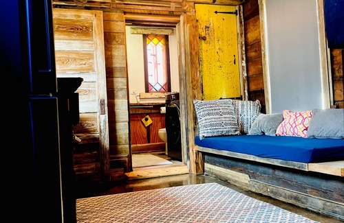 Lynchburg House | Carriage House with huge Lynchburg Heart
