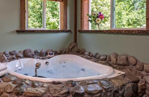 Carson Bed & Breakfast | Carson Ridge Luxury Cabins