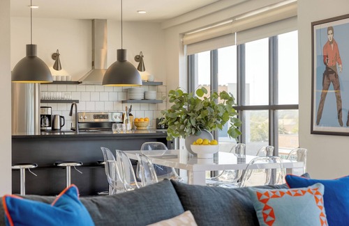 Historic Edgefield Apartment | Carter #201 by AvantStay | 4BR + Balcony