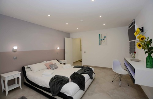 Poco Partido Hotel | Carvoeiro B&B and S.P.A Suite 7