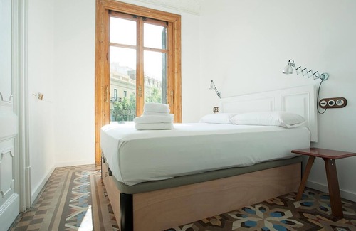 Dreta de l'Eixample Apartment | Casa A yok Casa + Cultura