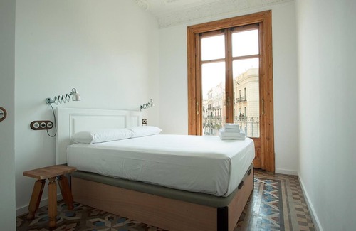 Dreta de l'Eixample Apartment | Casa A yok Casa + Cultura