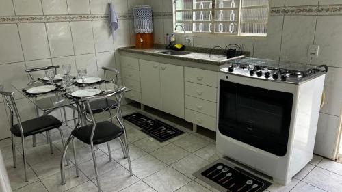 Aracariguama House | Casa Aconchegante com 2 quartos