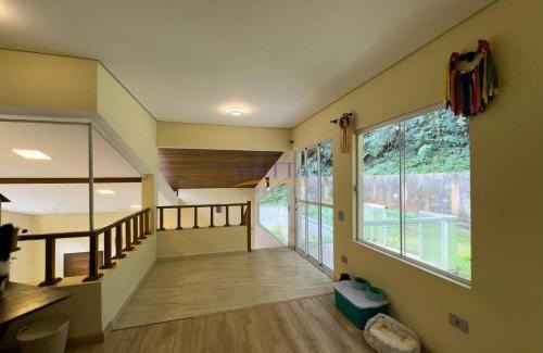 Mairipora House | Casa Aconchegante na Serra da Cantareira em Condomínio Fechado