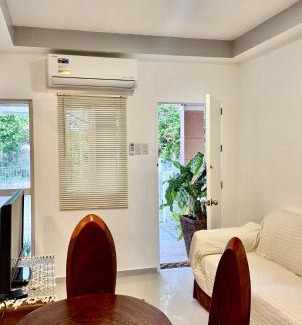 Toril House | Casa Adhara