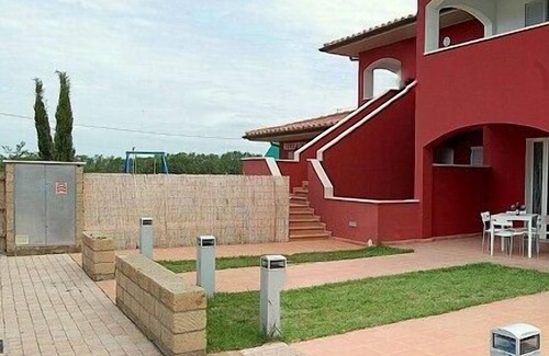 Puntone House | Casa Aliade D, fully refundable with voucher*: A welcoming apartment that is part of a villa surrounded by the greenery.
