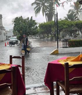 Comala House | Casa amigos Comala