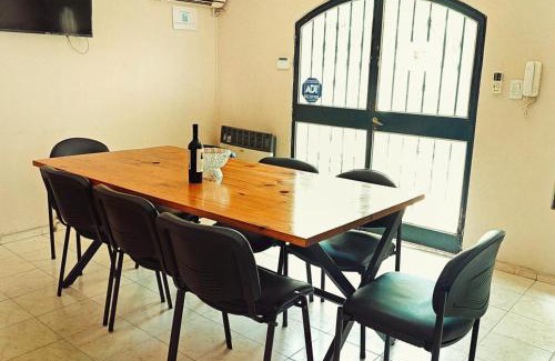 Guaymallen House | Casa amplia/Excelente ubicación