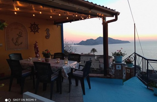 Massa Lubrense Ski Chalet | Casa Ancora