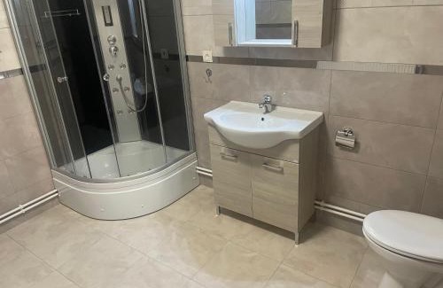 Caransebes House | Casa Andrei !