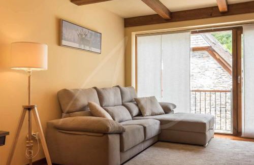 Las Bordas House | Casa Artiga de Lin by SeaMount Rentals