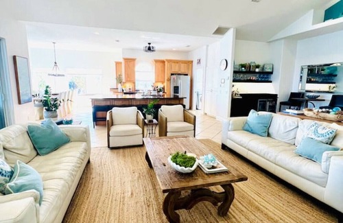 Englewood House | Casa Bahia-Luxury Bayfront Pool Home with Studio