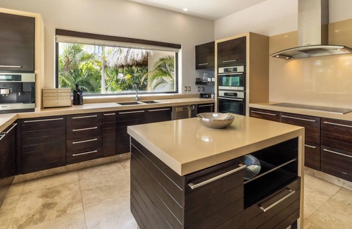 La Cruz de Huanacaxtle Villa | Casa Bella - Spectacular villa located in the exclusive Condominium Real del Mar