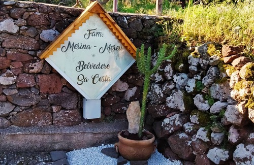 Dorgali House | Casa Belvedere Sa Costa: apartment nestled in the green countryside in Dorgali