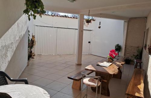 Santa Terezinha House | Casa BH Arcondicionado todos quartos e garagem