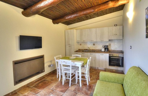 Marina di Casal Velino House | Casa Biancolilla B: A welcoming apartment situated at a short distance from the beach, with Free WI-FI.