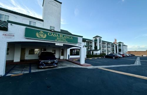 Corona Hotel | Casa Blanca Hotel - Corona