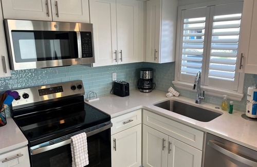 Siesta Key Villa | Casa Blanca - VA15 - Wake Up in Paradise